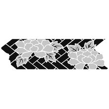 Пример трафарета Цветы на решетке