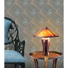 Пример обоев по трафарету из павлиньих перьев