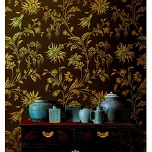 Образец декора стены черным с золотом - трафаретом в стиле Рококо