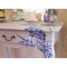 Декор трафаретом туатетного столика